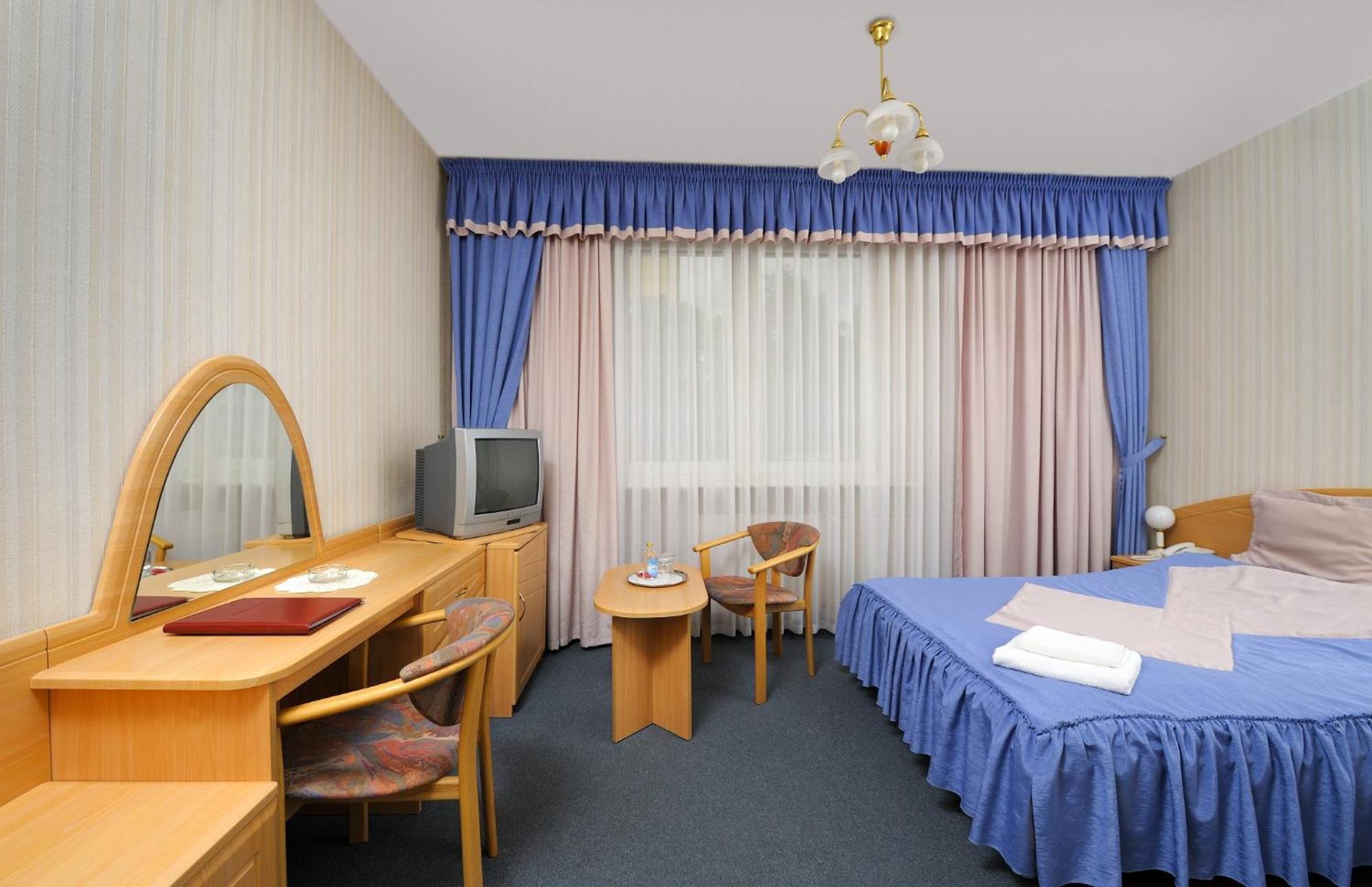 Vistula Hotel Swiecie  Bagian luar foto